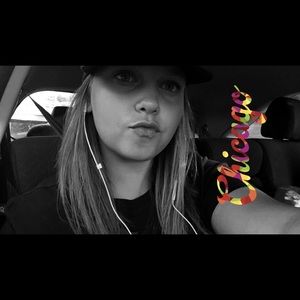 Meet your Posher, Ema