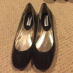 Brand new black patent Steve Madden flats