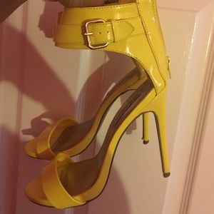 Steve Madden strap heels