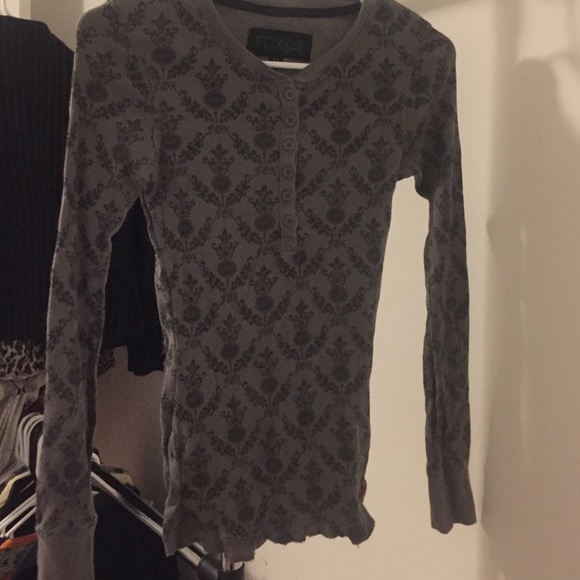 EUC Fox juniors M grey Henley.