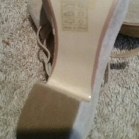 Envy platform wedge tstrap shoes-Brand New - Picture 4 of 4