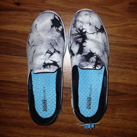 Sketchers Go Walk 3