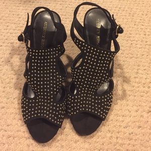 Black heels with gold studs