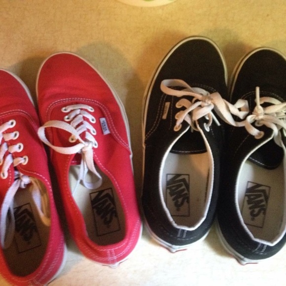 Bundle!!! Vans size 7.5