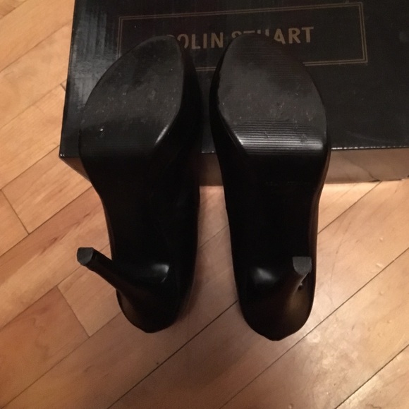 Black peep toe pumps - Picture 3 of 3