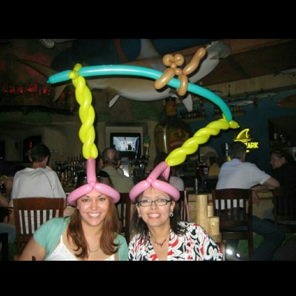 Meet your posher, Erica - Picture 2 of 4