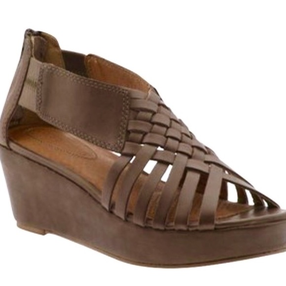 Corso Como Wedge Sandal - Picture 1 of 2
