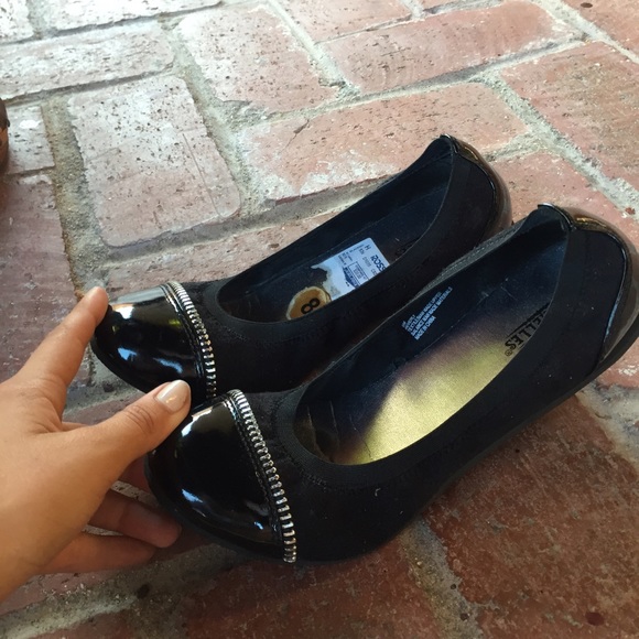Black flats