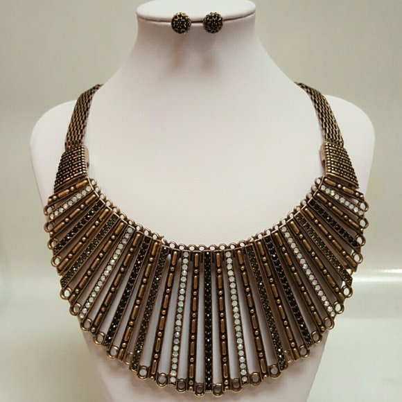 Stunning Statement Necklace Set