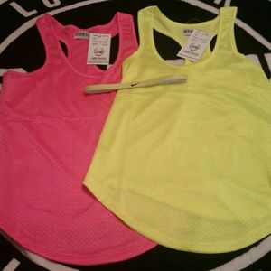 Two work out tanks and nike headband