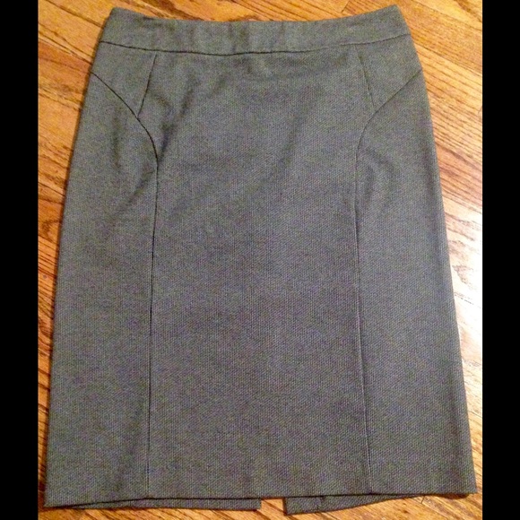 New York and Company pencil skirt- size 8