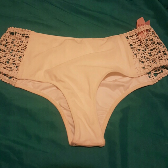 Semi High Wasted Swim Bottoms