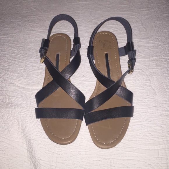 New direction Sparrow Sandal wedge