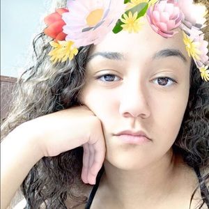 Meet your Posher, Makayla