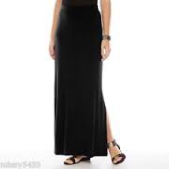Basic Knit Black Maxi Skirt
