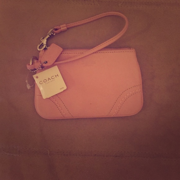 Coach Handbags - brand new pink Coach wristlet