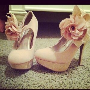 High heels with flower detail!