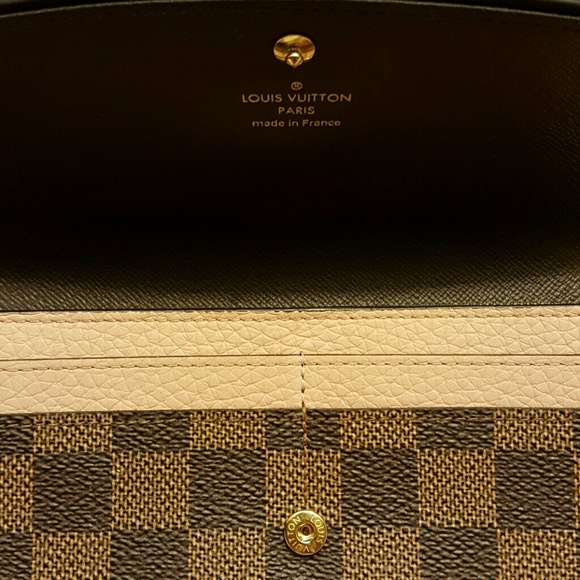 Sold Authentic Louis Vuitton Normandy  Wallet - Picture 3 of 4