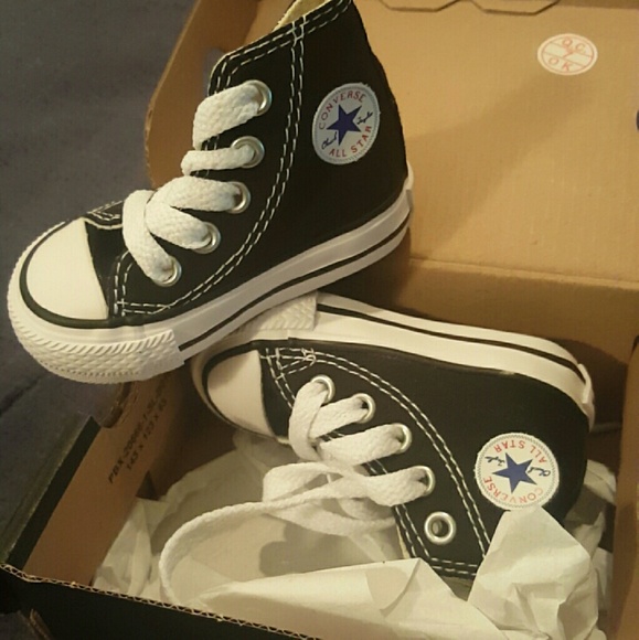 Infant Converse - Picture 2 of 3