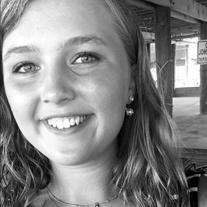 Meet your Posher, Veronica