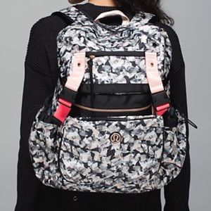 Lululemon Traveling yogini rucksack