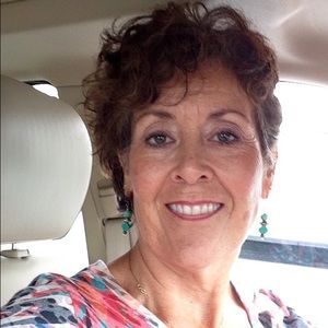 Meet your Posher, Janelle