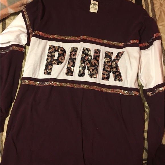 Sold 🚫 PINK maroon pullover