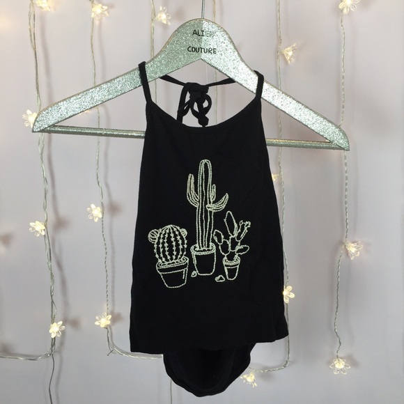 Brandy Melville Tops - RARE Brandy Cactus Sachi