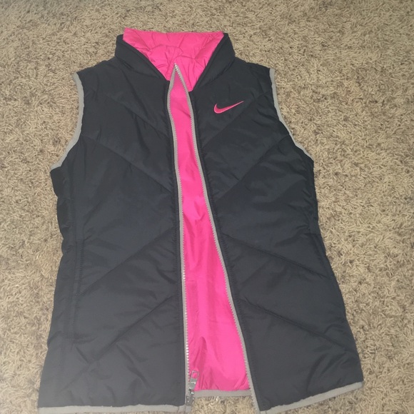 Nike vest