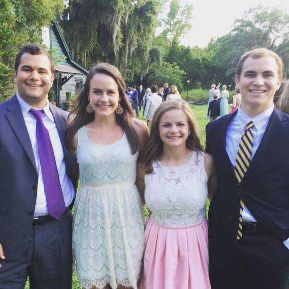 Meet your Posher, Bett