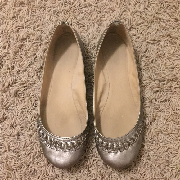 Old Navy Silver Flats