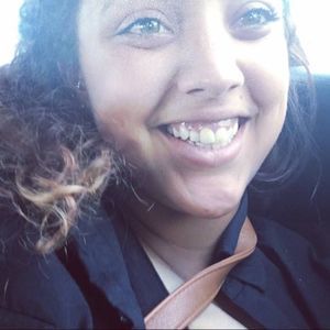 Meet your Posher, Marissa