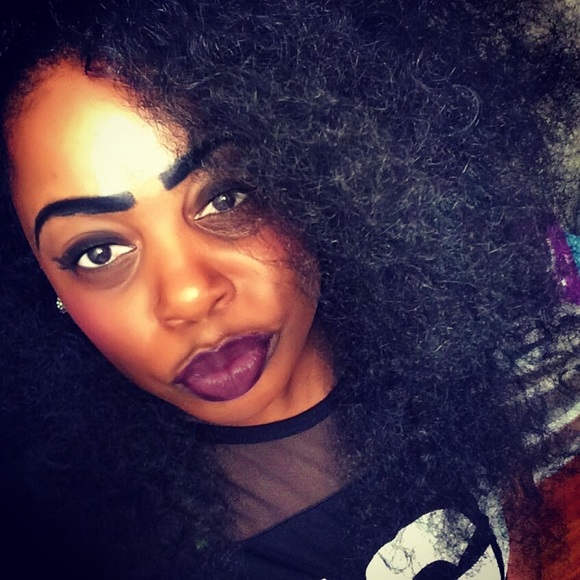 Meet your Posher, Sarah - Picture 2 of 3