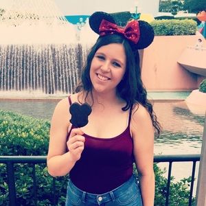 Meet your Posher, Stephanie