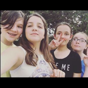 Meet your Posher, Elena