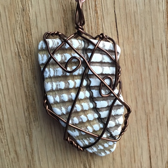 Kodiak Shell jewel necklace