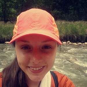 Meet your Posher, Elisa