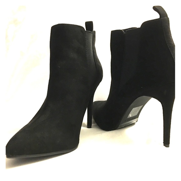 Forever 21 Fauxe Suede Ankle Booties