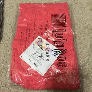 LuLaRoe red heathered leggings OS