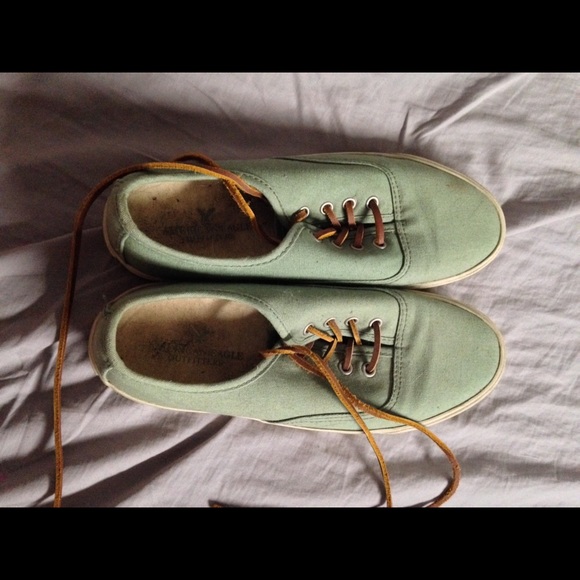 American Eagle Tennis Shoes