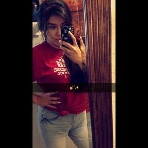 Meet your Posher, Annya