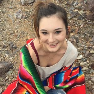 Meet your Posher, Angela