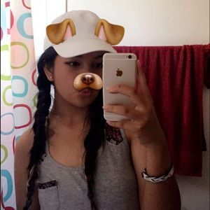 Meet your Posher, Kayla