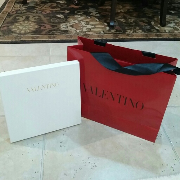 Pretty valentino shopping bag