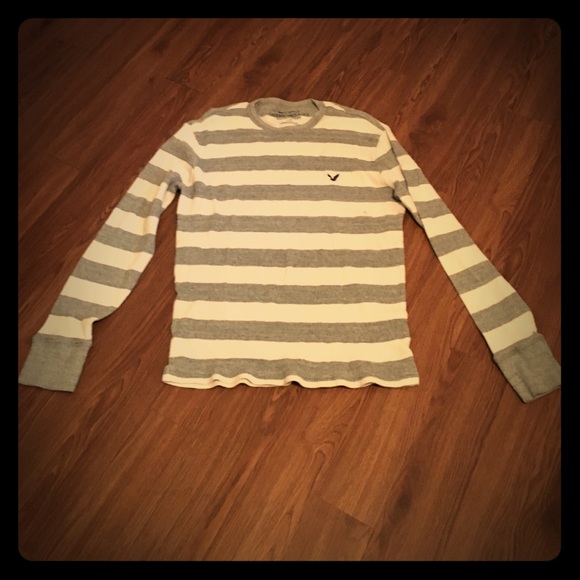 American eagle long sleeve shirt
