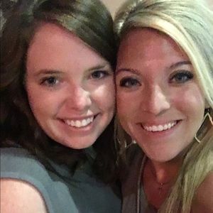 Meet your Posher, Stephanie