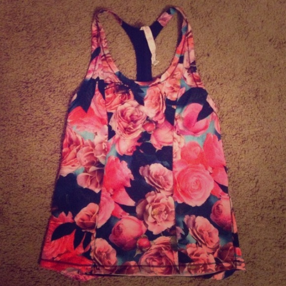 Lulu floral tank