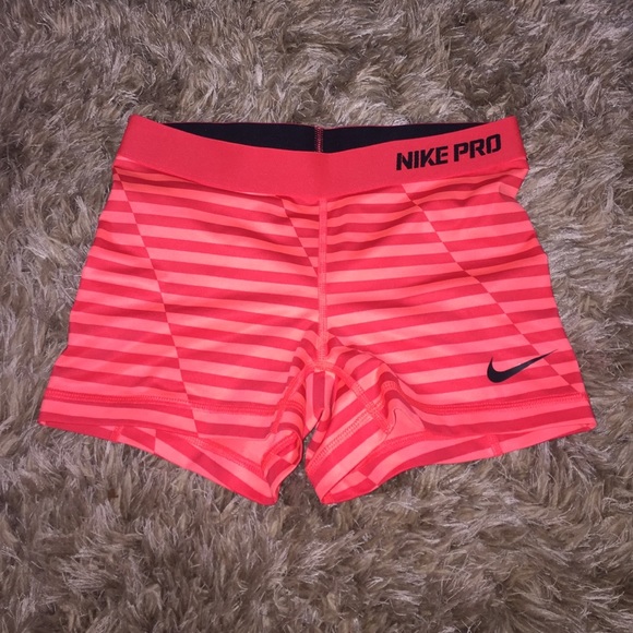 Nike spandex