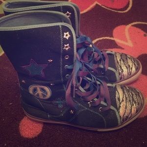 Faded glory multi colored shoes for kids