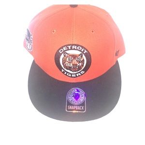 Detroit Tigers MLB SnapBack NWT